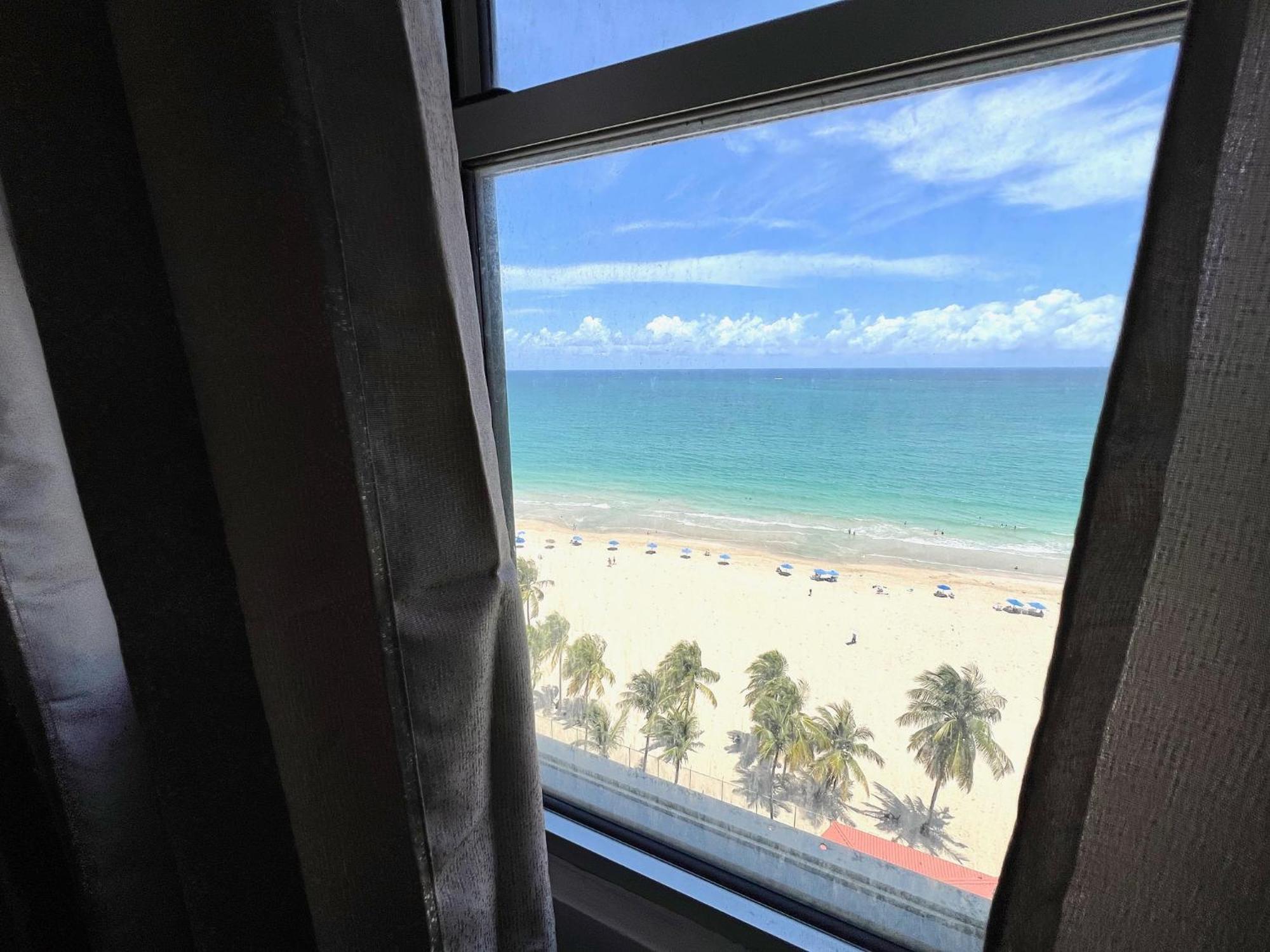 Gorgeous Ocean View 1Br W/Beach Acess & Pool Leilighet San Juan Eksteriør bilde