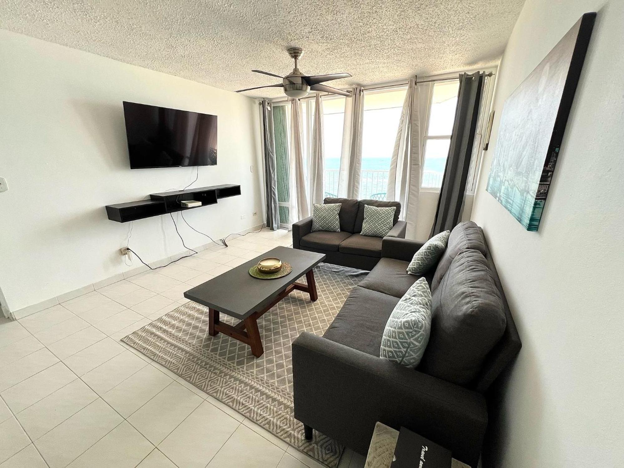 Gorgeous Ocean View 1Br W/Beach Acess & Pool Leilighet San Juan Eksteriør bilde